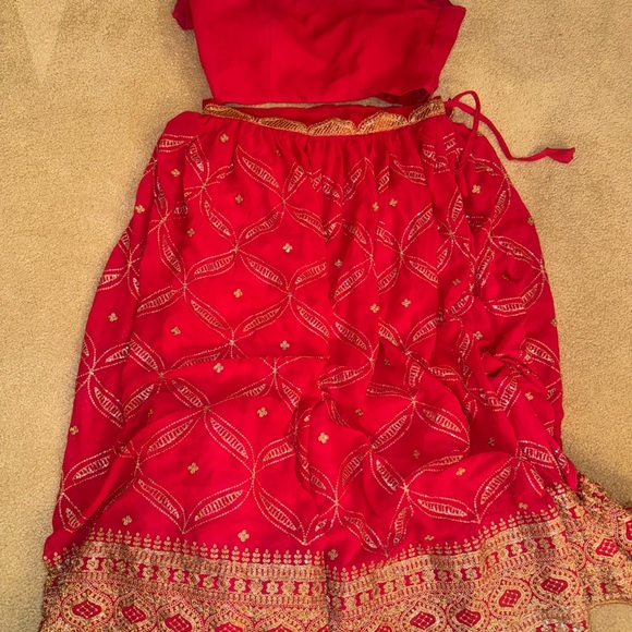 Pink Lehenga with Dupatta - Picture 3 of 15